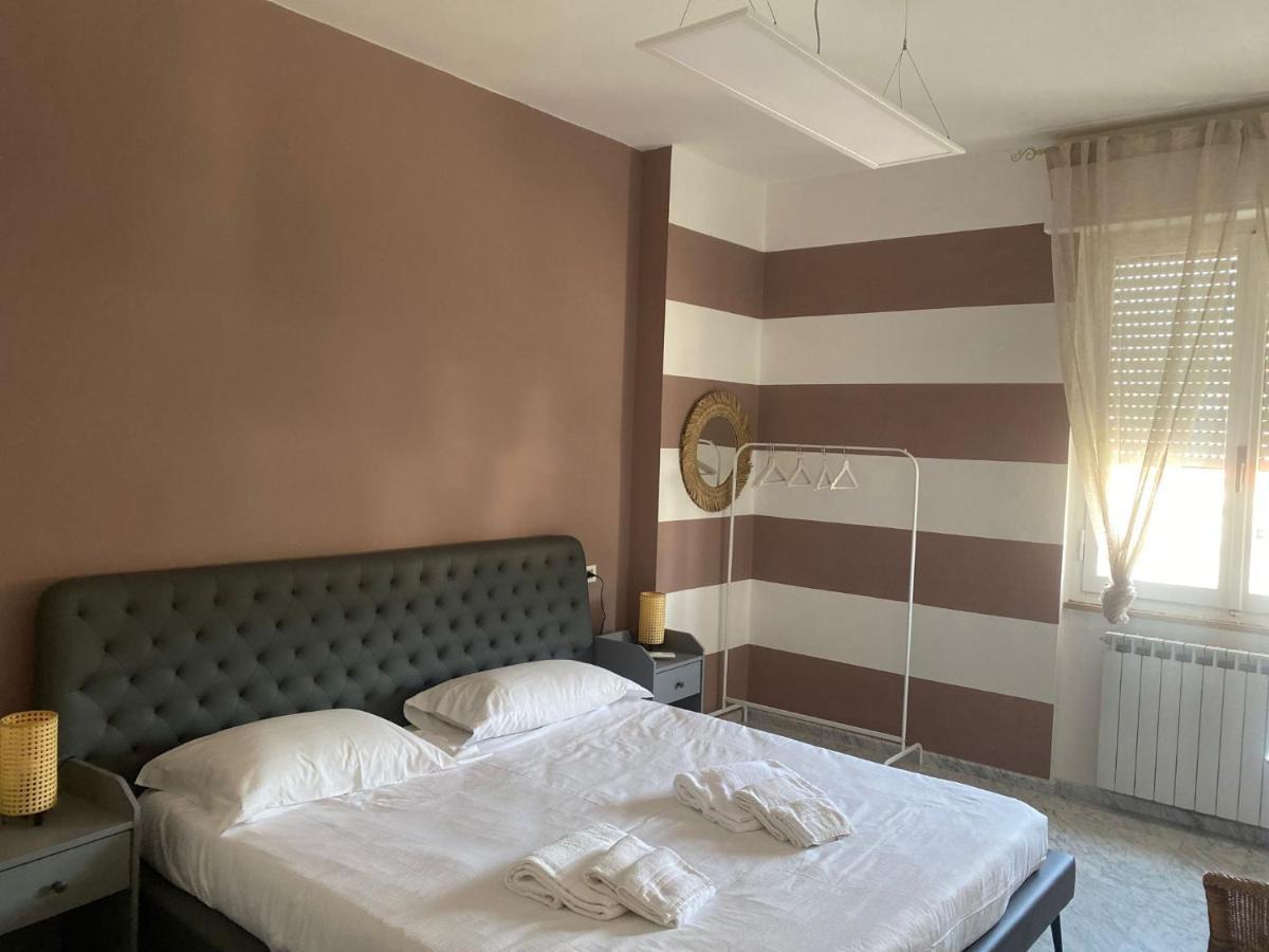 מרינה די קררה Elegante Camera Con Finiture Di Lusso Appena Ristrutturata מראה חיצוני תמונה